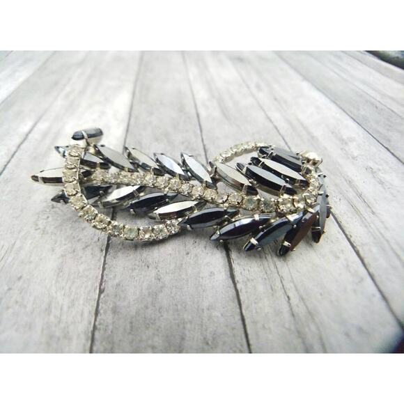 Vintage Rhinestone Clef Shaped Brooch Rare 40s-50s Book Piece - Retro Music Gift - Picture 6 of 8